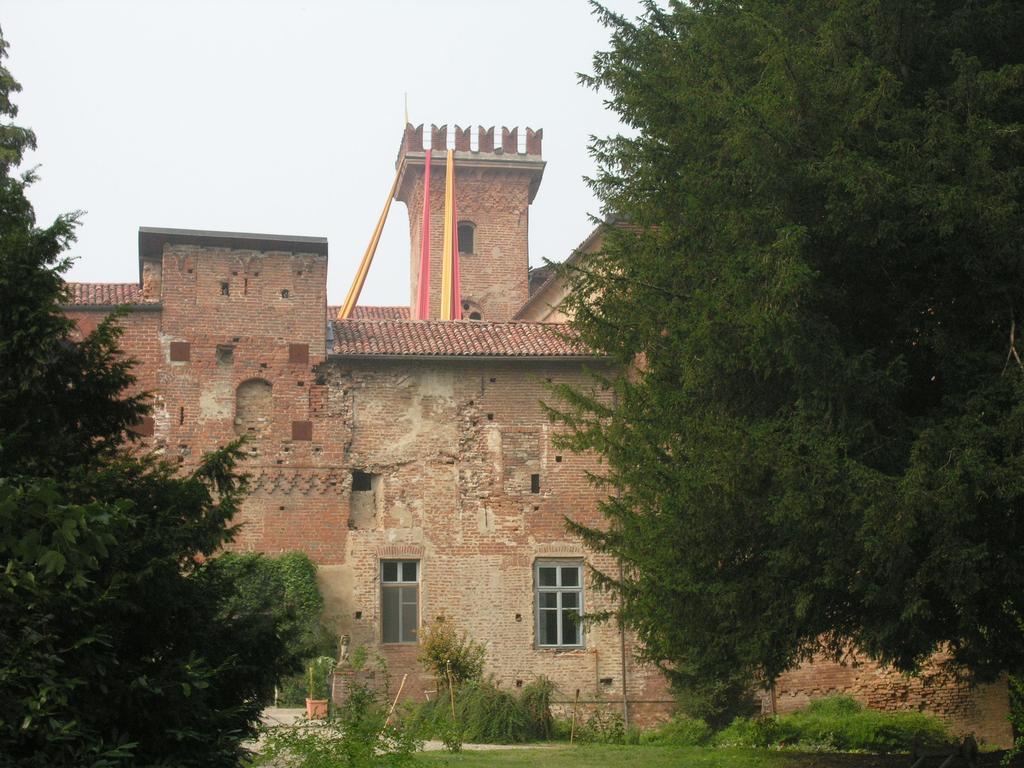Castello Sannazzaro B&B Giarole Dış mekan fotoğraf