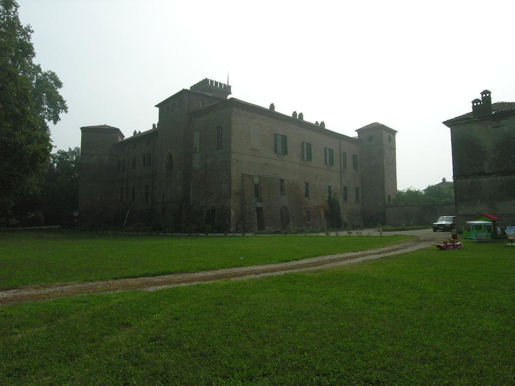 Castello Sannazzaro B&B Giarole Dış mekan fotoğraf